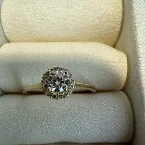 10K Cubic Zirconia Ring with Central Stone and Elegant Design Gold Jewelry