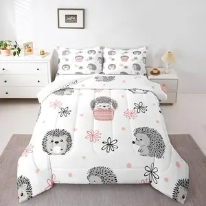 Cute Hedgehog Pattern Twin Size Bedding Set - Ultra Soft Kawaii Wild Animal Comforter, Polka Dots Quilt, Breathable Blanket, Soft Breathable Bedding, Duvet Quilted