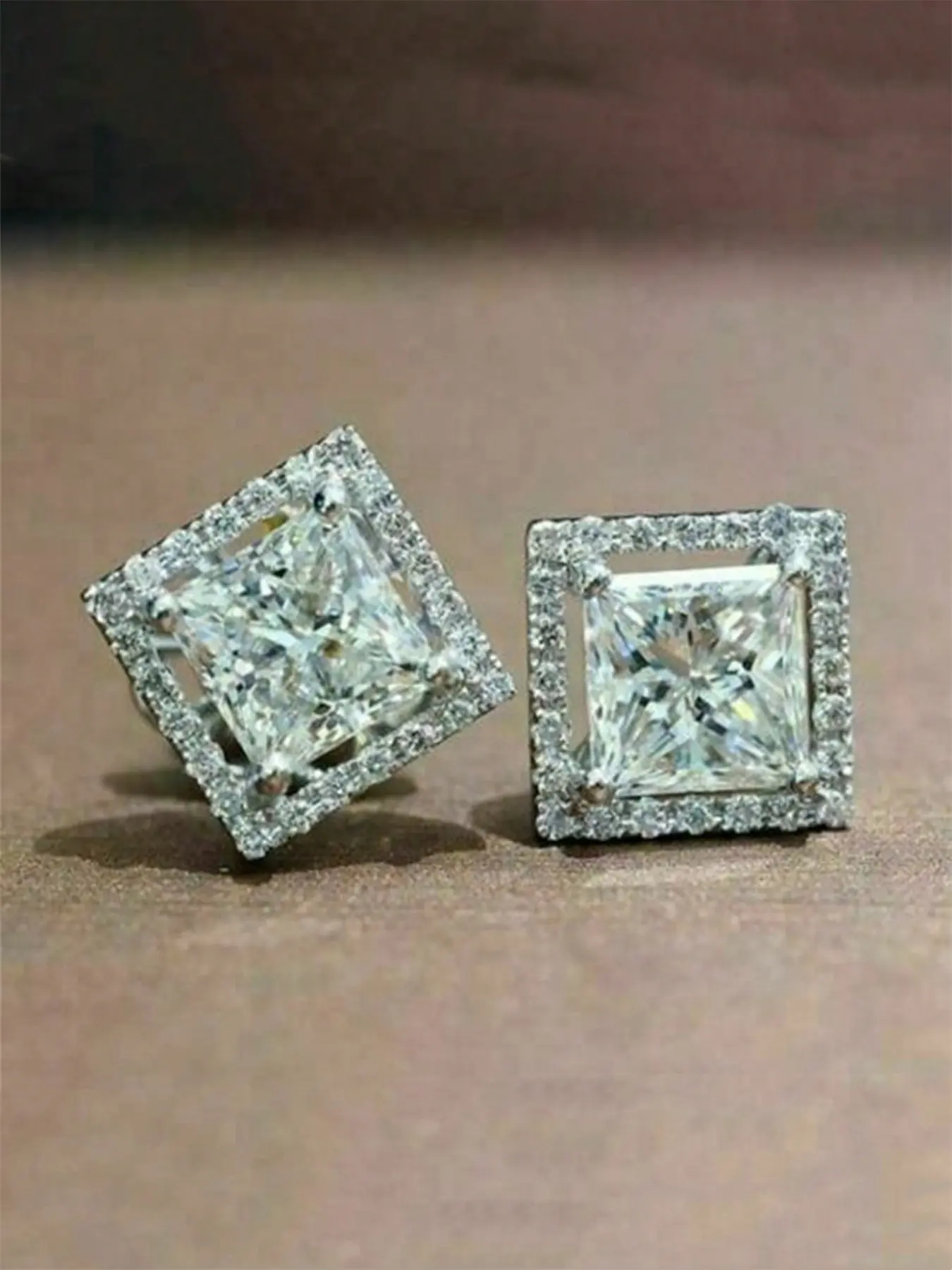1 Pair Simple Cubic Zirconia Stud Earrings For Women For Party Engagement Anniversary Jewelry Valentine's Day Gift Solitaire Earrings