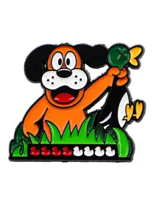 Dog Catching Duck Brooch Pin, Cute Cartoon Badge, Multi-Functional Fashion Accessory, Stylish Lapel Pin for All Seasons