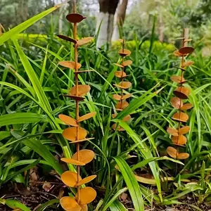 1pc Vintage Metal Eucalyptus Leaf Figurine - Rustic Iron Garden Decor, Garden Accessories for Mother'S Day, Weddings & Outdoor Spaces, Weather-Resistant Low-Maintenance Design, No Electricity Needed, Artistic Leaf Design