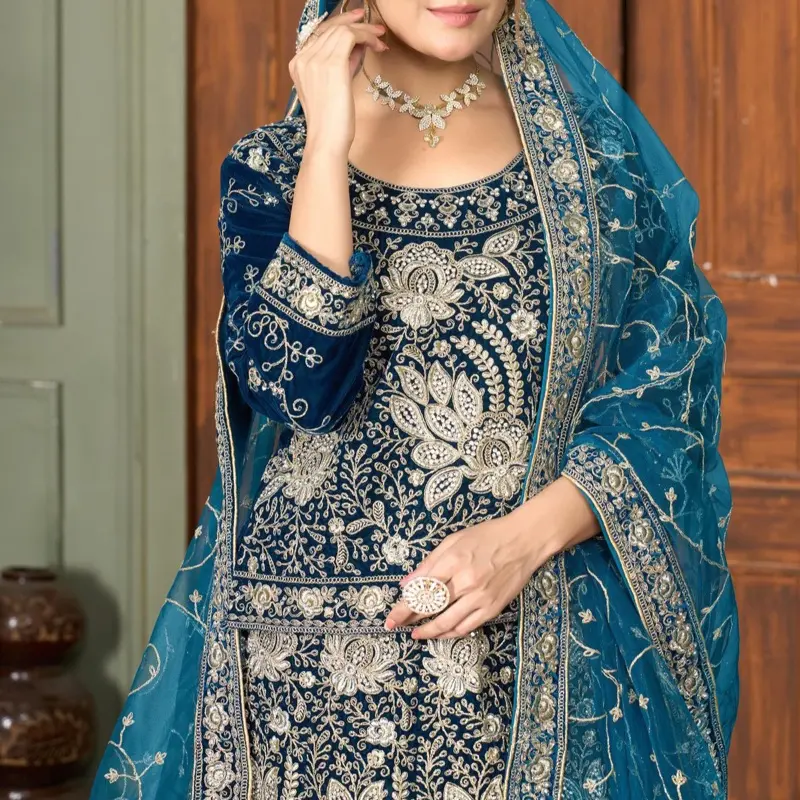 Velvet Lehenga Choli Set with Dupatta. Designer Embroidery Work Velvet Lehenga Choli. Heavy Embroidered Velvet Lehenga Elegance and with Can-Can