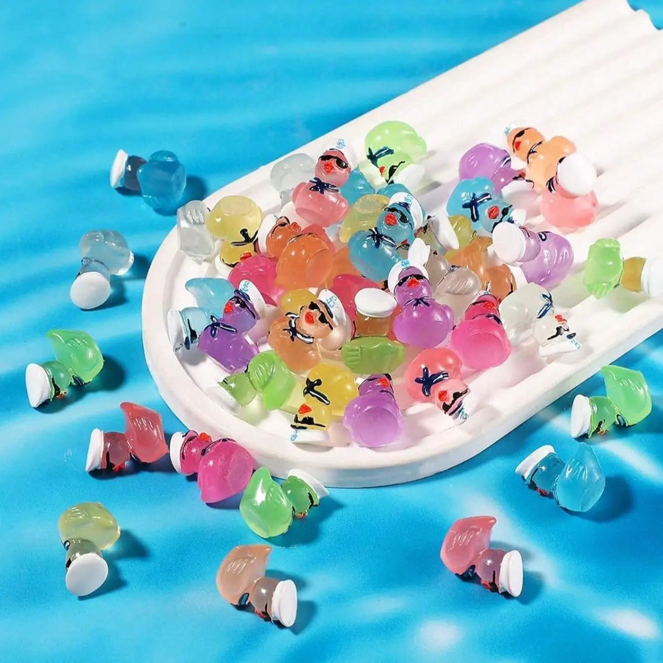 Mini Duck Decoration, Mini Resin Duck Decoration, Decorations And Ornaments, Glow In Dark Decorative Ornament for Micro Garden Landscape Doll House Succulent Plant, Luminous Resin Ducks, Doll Figurines, Cute Duck Design