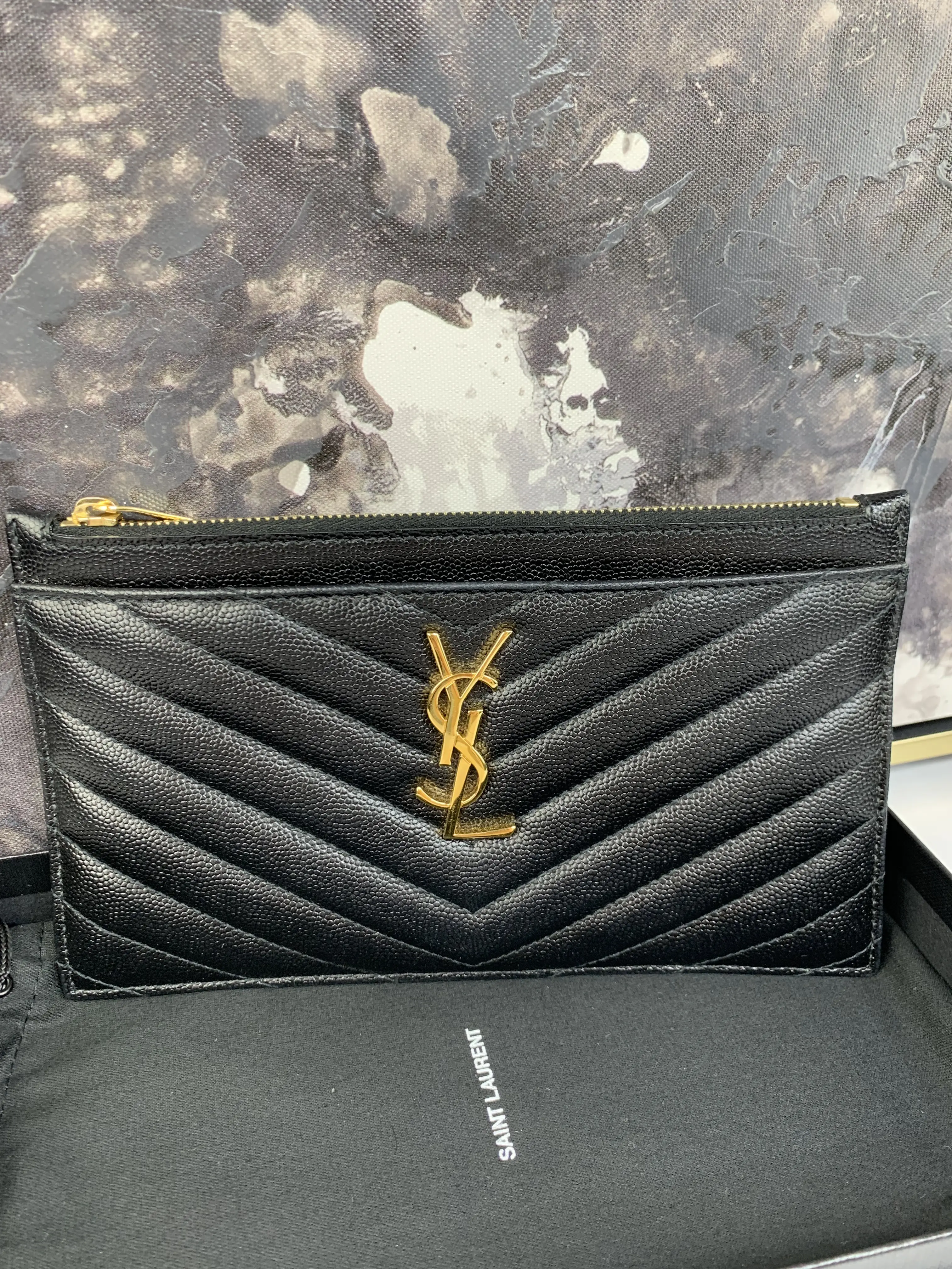 Pre-owned Saint Laurent leather Small Leather Goods Caviar Pouch