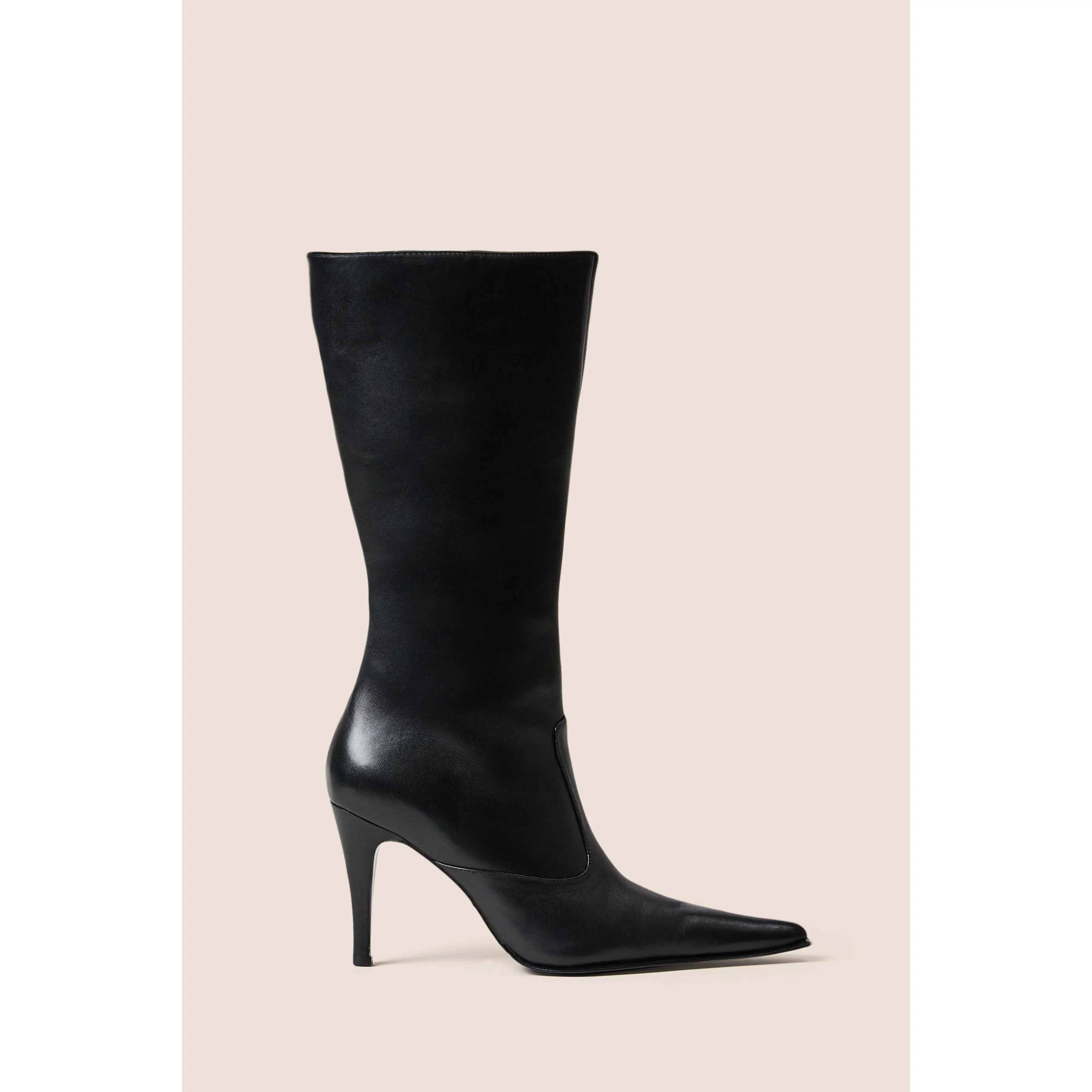 The Bobby Boot