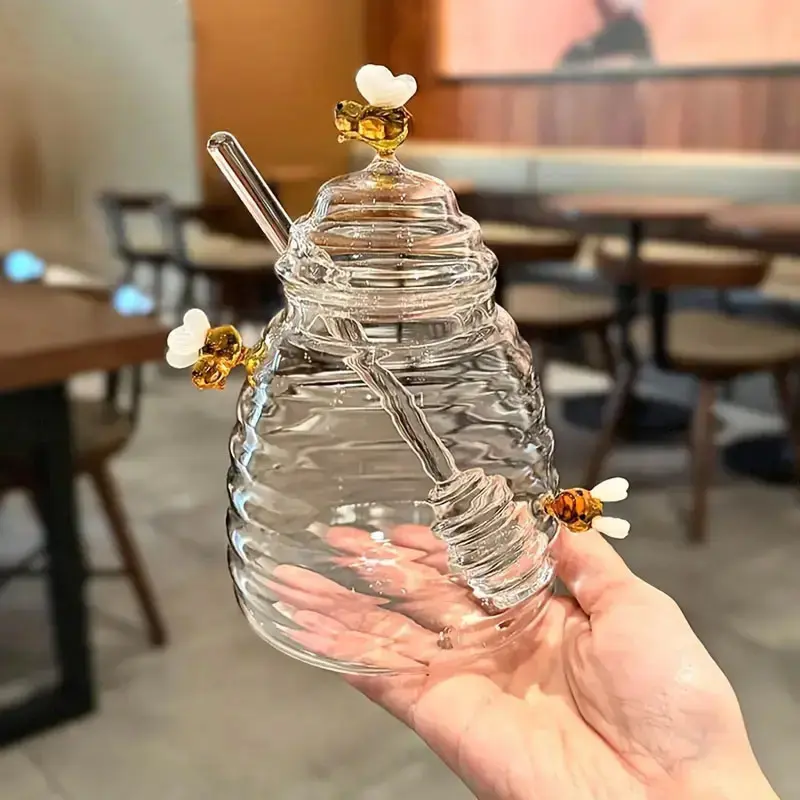 Borosilicate Glass Bee Honey Jar with Dipper - Airtight Lid, Heat-Resistant Syrup Dispenser, Decorative Jar Elevates Your Kitchen, Cute Coffee Bar Accessory Gift, Honey Stays Fresh