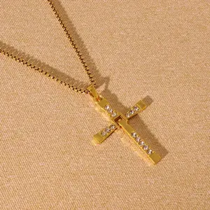 Casual Inspired Cross Necklace - Empowering Pendant for Active Lifestyles - Perfect Gift for Family & Friend