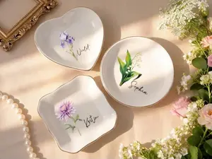 Personalized Birth Flower Trinket Dish, Watercolor Flower Ring Dish, Engagement Ring Dish, Birthday Jewelry Dish, Bridesmaid Gift, Gift for Her, Mothers day gift