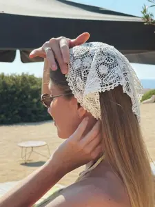 Women's Elegant Vintage Lace Triangle Scarf, Beach Sun Protection Headscarf, Summer Casual Fashion Accessory