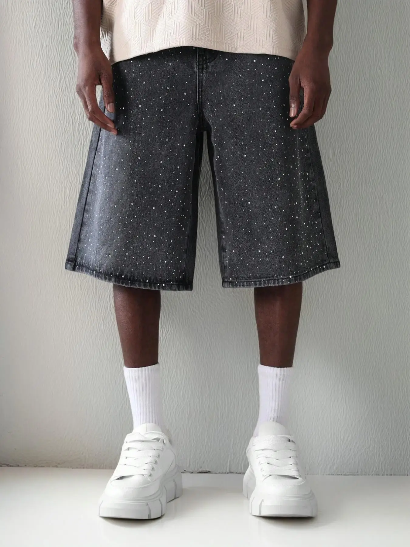 Men's Rhinestone Decor Button Fly Denim Shorts, Regular Fit Casual Pocket Design Denim Shorts for Summer, Fashion Men's Bottoms for Daily Wear