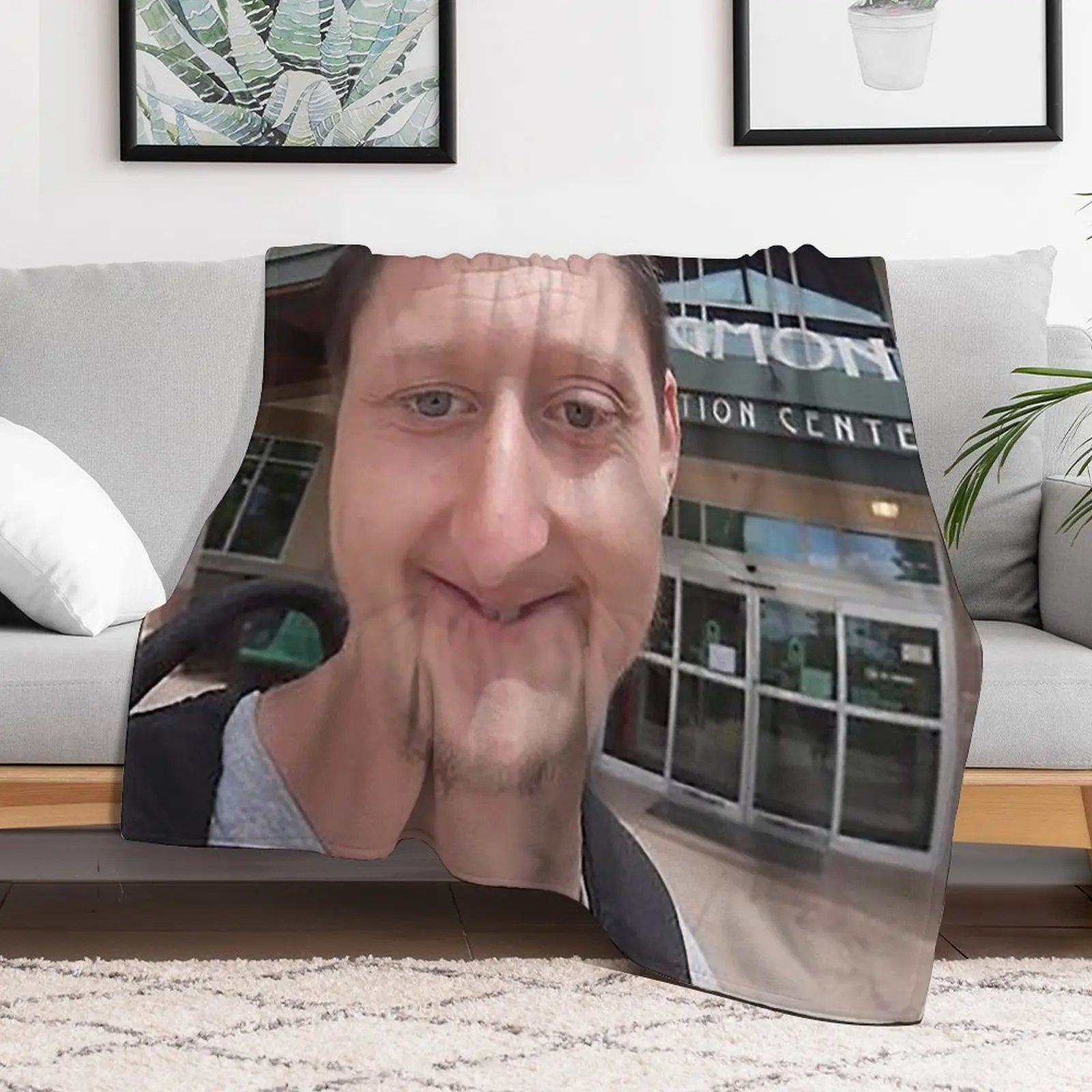 Funny Weird Guy Meme Face Throw Blanket, Viral Meme Man Selfie Print Flannel Blanket, Soft Lightweight Decor Couch Blanket for Bedroom Sofa