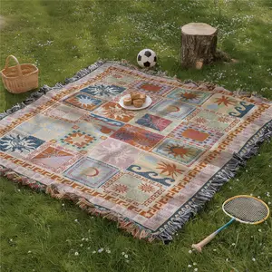 Picnic Mat, Outdoor Picnic Blanket, Yarn Woven with Tassel: Spliced Geometry Pattern, Soft and Breathable, Suitable for Travel Camping Lawns, Indoor Bohemian Decoration Machine Washed and Used As Bed Blanket Sofa Towel Tablecloth