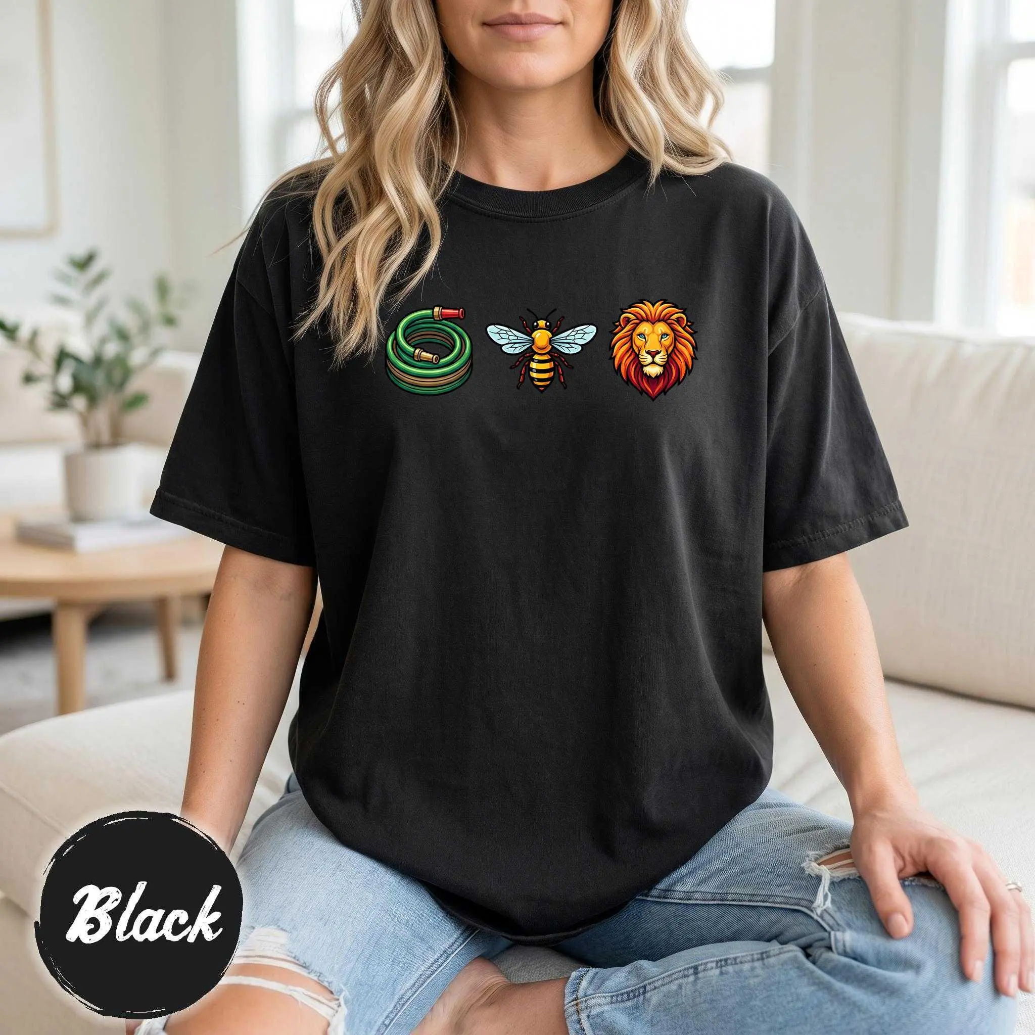 Retro Funny Graphic Tee | Hoes Be Lyin Visual Pun Shirt | Humorous Hose Bee Lion Icon T-Shirt | Vintage Sarcastic Meme Streetwear Top