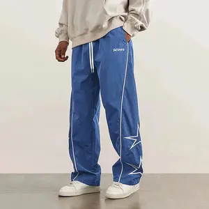 American high street Y2K men’s cargo pants with side star stripes, contrasting lines, drawstring waist, loose fit—ideal for everyday wear and commuting, casual style., Geometric