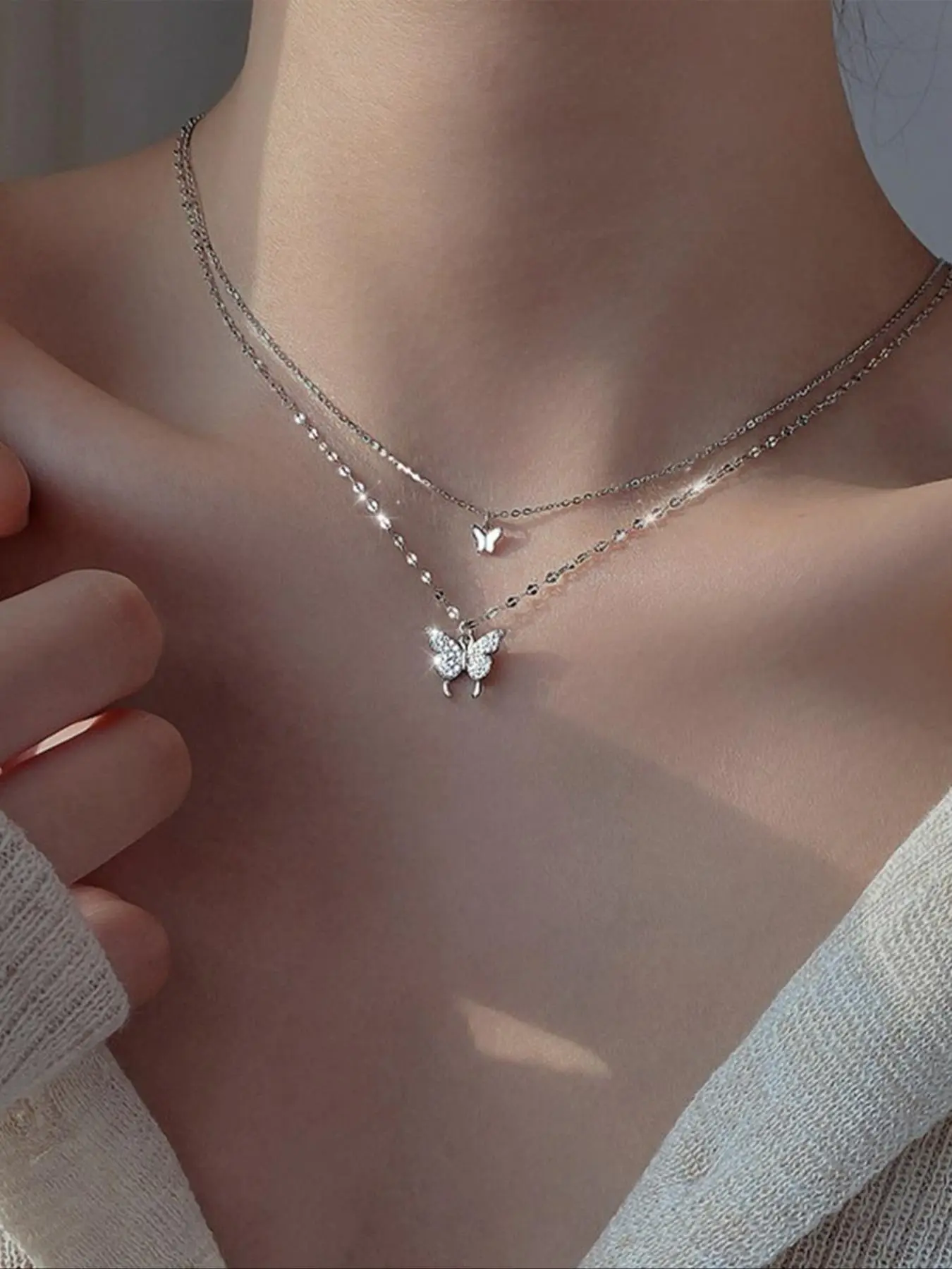 Women's Rhinestone Butterfly Decor Layered Chain Pendant Necklace, Casual Alloy Dainty Jewelry for Party, Daily Clothing Decor