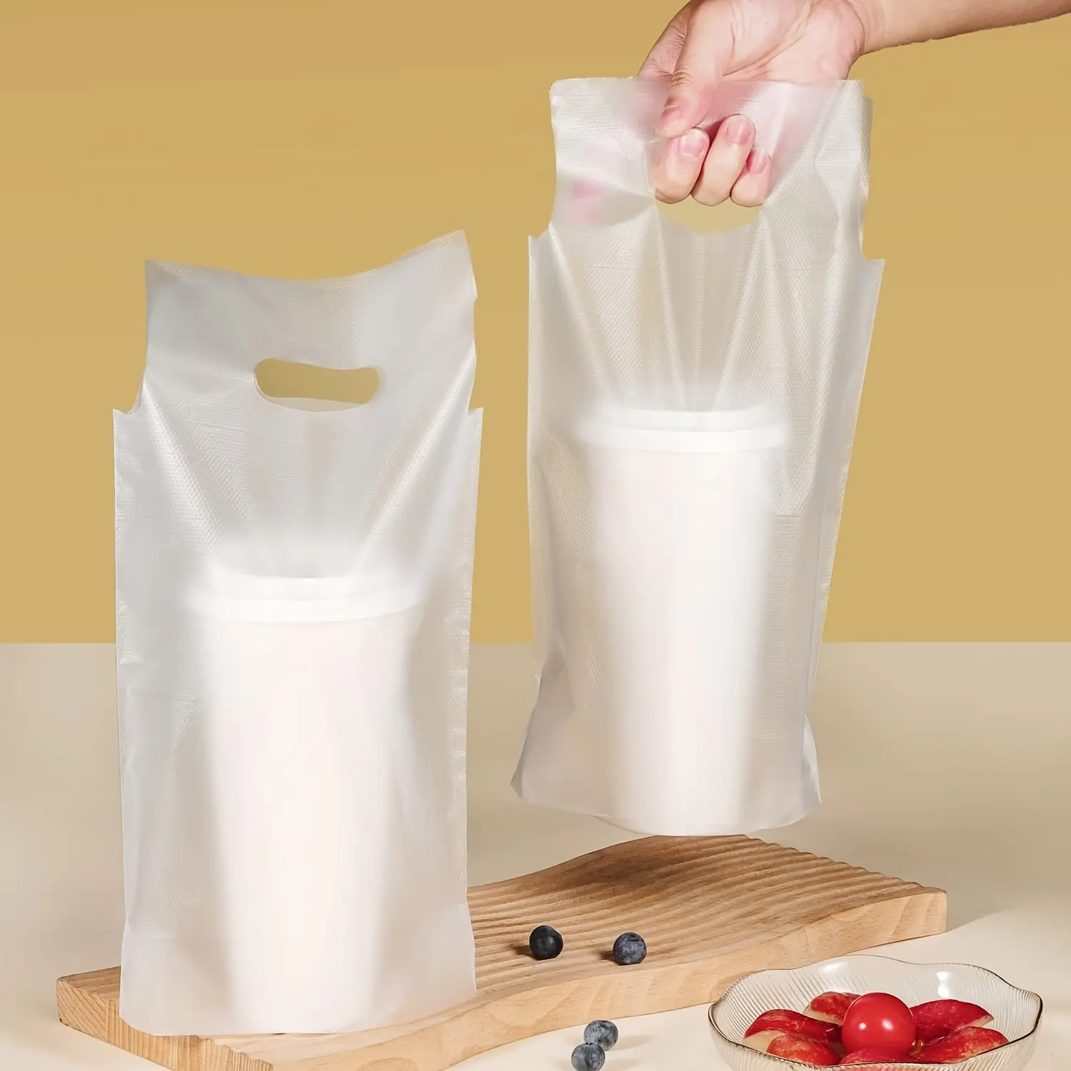 200 Count (200x1-Cup) Frosted Clear Handle Drinking Poly Bags |   23.67oz Food-Grade HDPE |   Leakproof & Durable Portable Takeout Bags for Coffee Shops, Restaurants, Food Delivery, Restaurant Supplies, Sturdy Handle Design, Frosted Appearance
