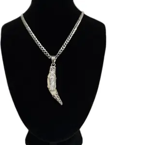 1 Solid Cuban chain with a tooth pendant with the image of Saint Jude made of 925 silver