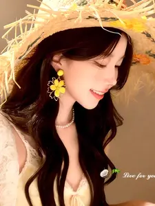 Island Weekend Vacation Style Yellow Sunflower Earrings High-End Hand-Woven Ear Jewelry