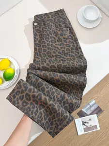 Women's Leopard Print Denim Jeans, Loose-Fit Mid-Waist Long Pants, Casual Button Fly, Ankle-Length, All-Seasons, Comfortable & Stylish, Loose Boyfriends Jeans