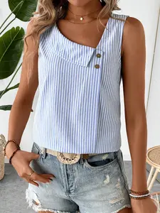 A women's multi-color striped casual fashionable versatile boat neck sleeveless regular fit pullover T-shirt top, suitable for summer, appropriate for daily commuting, staying at hoe, shopping, and other occasions.