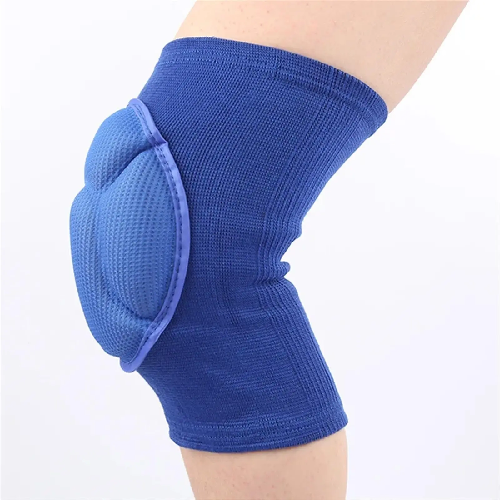Winter Protective Knee Pads for Soccer, Volleyball, Extreme Sports – Supportive Knee Braces for Cycling, Skiing, and More