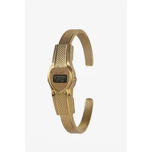 WCHRHEB - Gold Heart Bracelet Watch WCHRHEB - Gold Heart Bracelet Watch