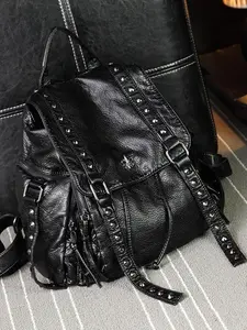 Large Capacity New Design Fashion Versatile Rivet Women's Solid Color Backpack, Suitable for Travel Commuting Outdoor Sports