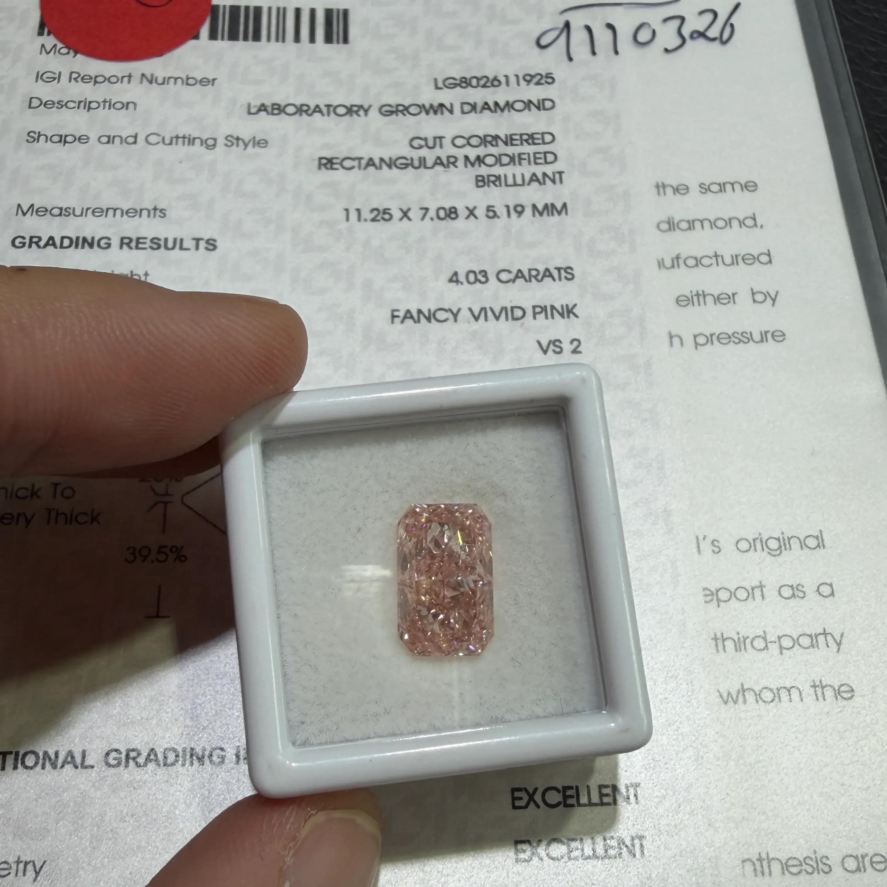 4.03ct Cut Cornered Rectangular Modified Brilliant Lab Grown Diamond (Fancy Vivid Pink, VS2, IGI Certified)