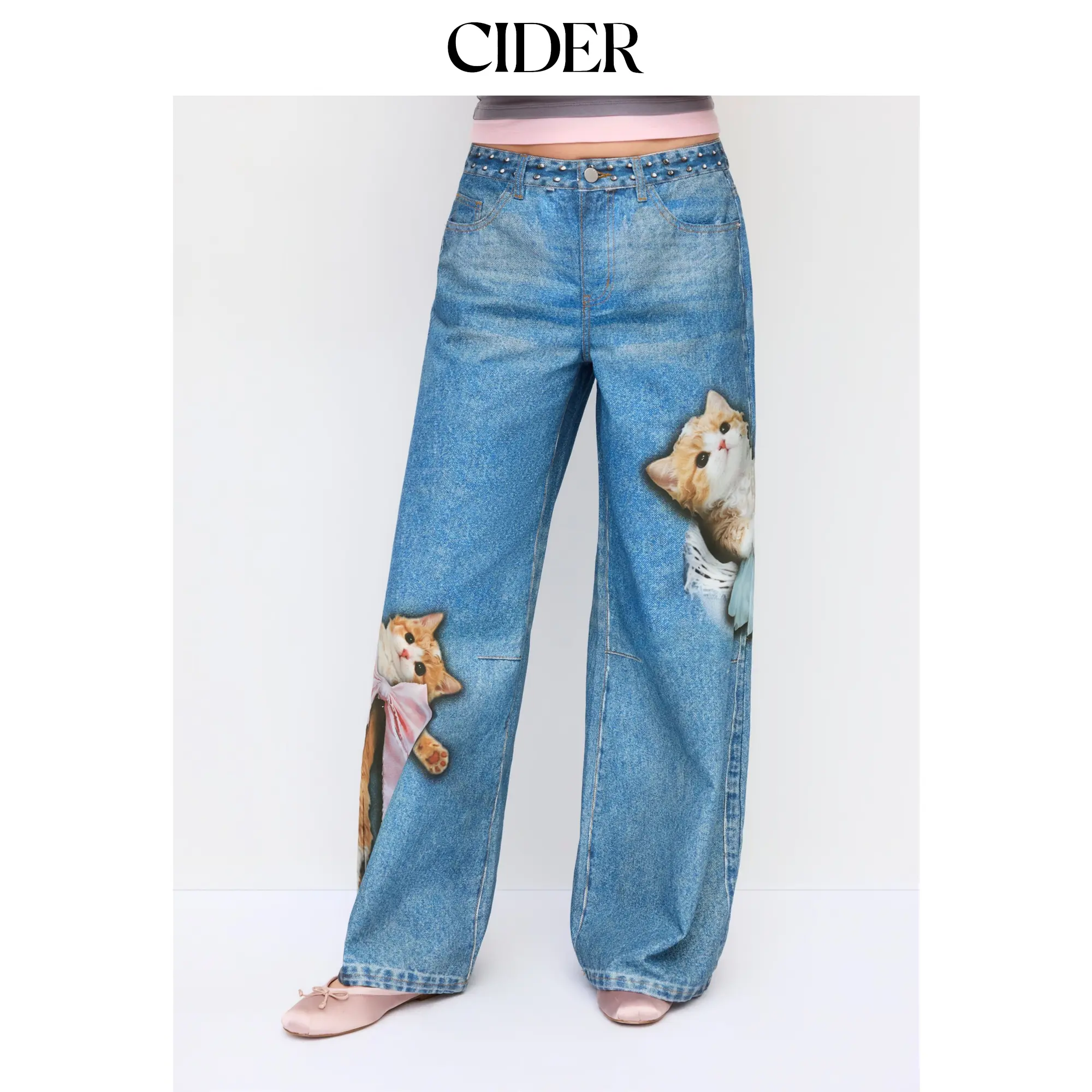 Cider Denim Mid Rise Cat Graphic Bowknot Metal Detail Regular Jeans, Bottoms, Oversized