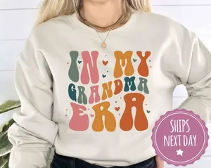 In My Grandma Era Sweatshirt, Grandma Sweatshirt for New Grandma, Grandma Gifts for Pregnancy Announcement, Grandma Hoodie