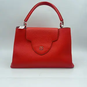Pre-owned Louis Vuitton h9 Red Capucines Handbag 62671