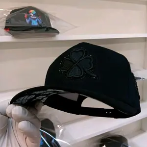 CLOVER ALL BLACK WITH CRYSTALS HAT     100% ORIGINAL AND GUARANTEED QUALITY J/A