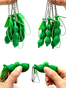 5/10pcs Real Pea Keychain, Keychain for bags, Cartoon Cute Edamame Pendant, Interesting Decompression Artifact, Can Be Used as Bag Ornaments, Key Rings, Novelty Accessories, Gifts for Children and Classmates, Perfect Gifts for Holidays