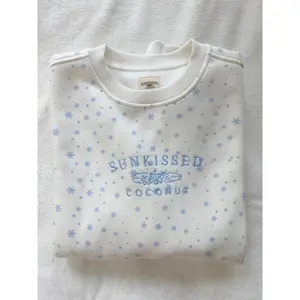 Snowflake Sunkissedcoconut Embroider Sweatshirt