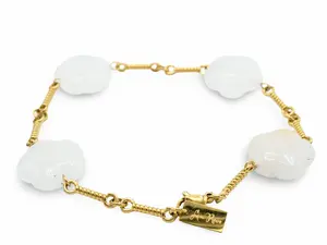 Natural Flower Stone Clear White Bracelet - Elegant Design