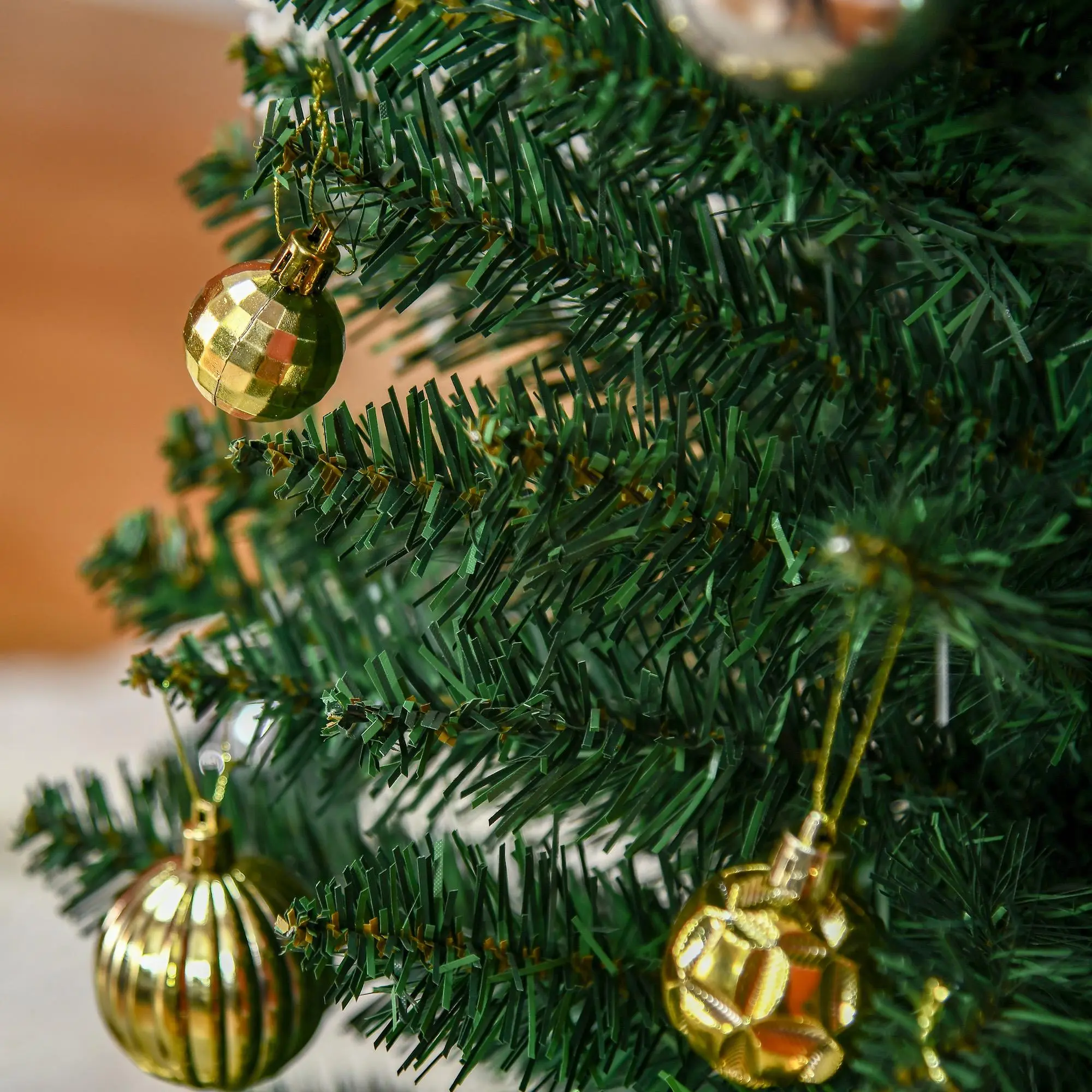 HOMCOM 6ft/7ft Artificial Pencil Christmas Tree, Slim Xmas Tree with 390 Realistic Branch Tips and Plastic Stand HOMCOM 6ft/7ft Artificial Pencil Christmas Tree, Slim Xmas Tree with 390 Realistic Branch Tips and Plastic Stand