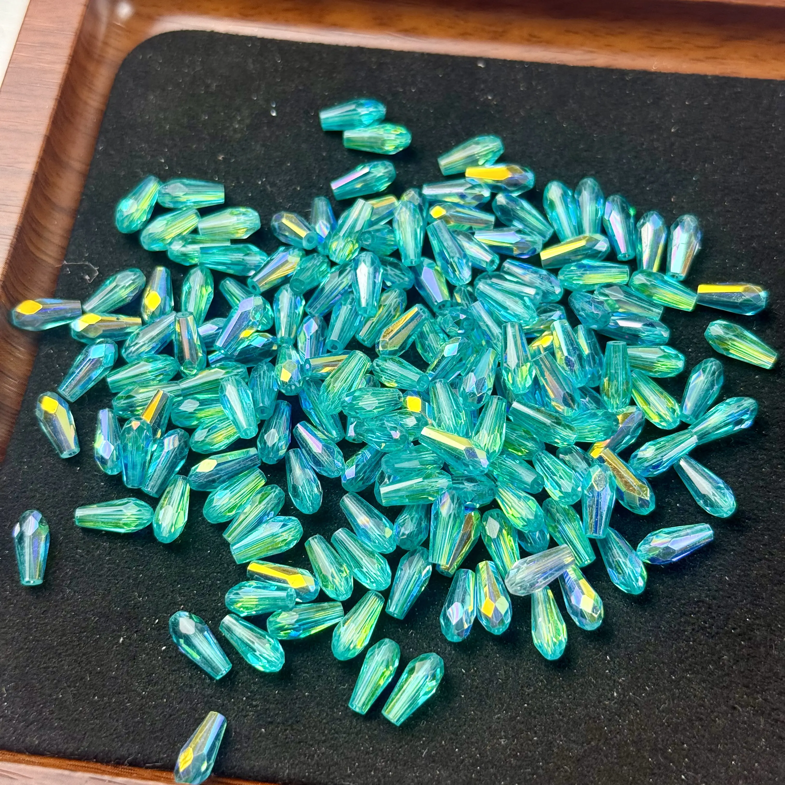 Waterdrop Bicon Glass Bead 30ml (Long:9mm Wide:4mm)