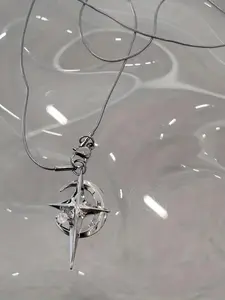 Street Style Punk Unique Silvery Star and Moon Necklace  Party Halloween Daily Vacation Suitable for Both Men and Women Gift From A Best Friend Daily Vacation Music Festival Party ，Gift for Her