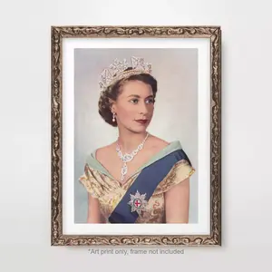 Queen Elizabeth II Memorial Vintage Portrait Art Print Poster 1953 Coronation