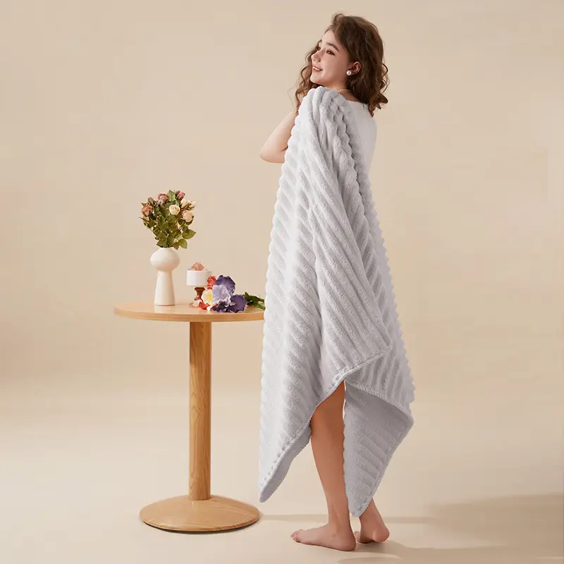 Large Bath Towel 35.4x70.8 Inches, Ultra Absorbent Quick-Dry Towel, Multipurpose Towel for Spa Yoga Gym Home Bathroom Use, Cozy Relaxation