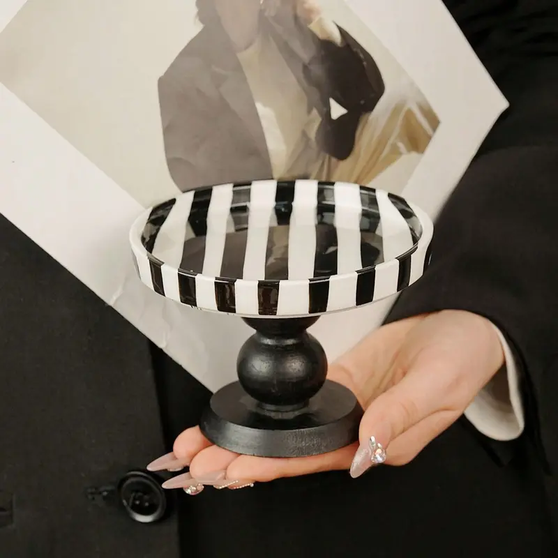 Elegant Ceramic High-End Serving Tray, Style Striped Design, Aesthetic, Perfect for Home Use & Gift Giving, Ideal for Snacks & Desserts