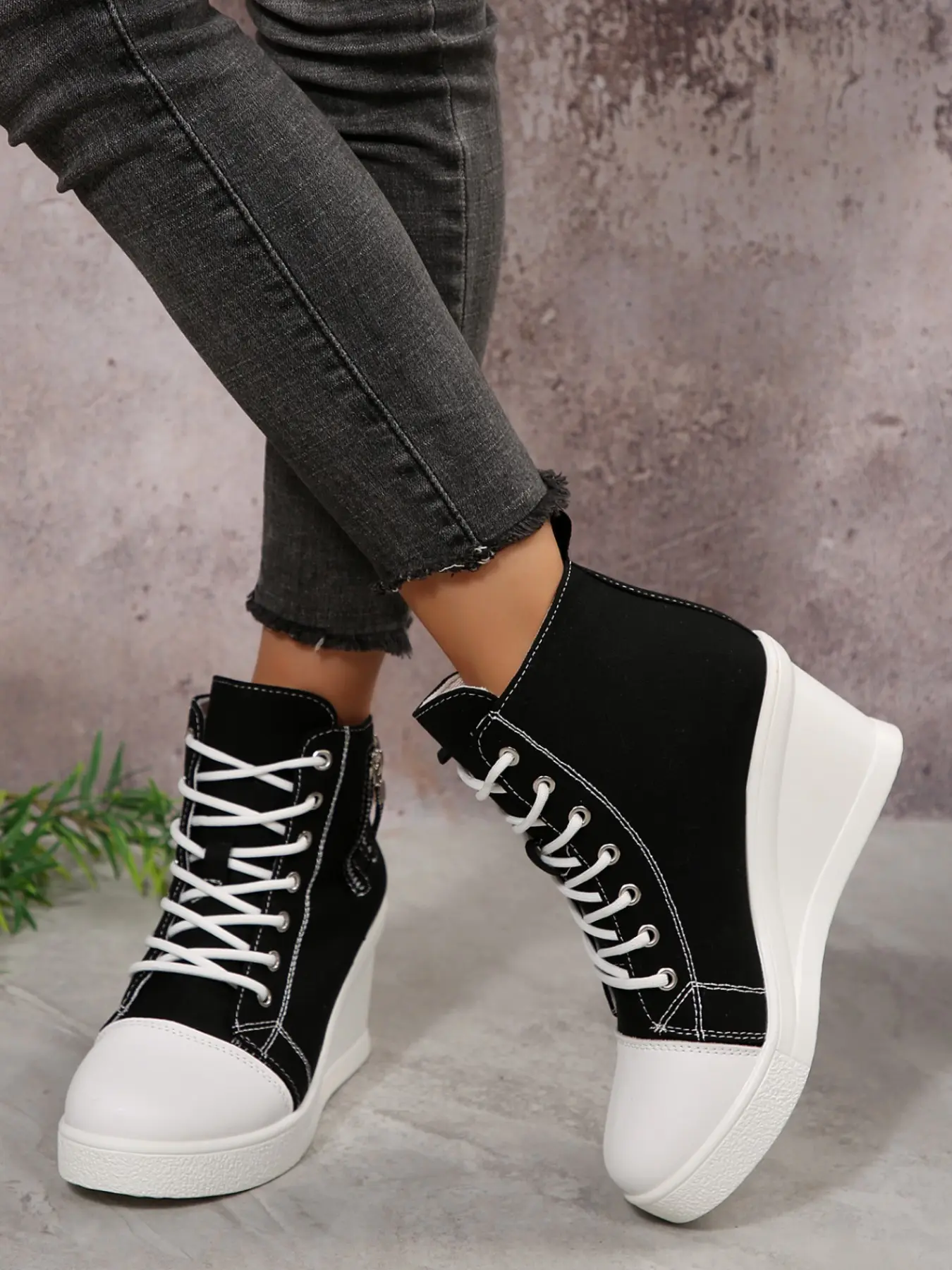Women's Wedge Heel Shoes, Casual Thick Sole Design, Square Toe Style, Comfortable Walking Shoes, Fashionable Ladies Footwear, Trendy Shoes, Thick Soled
