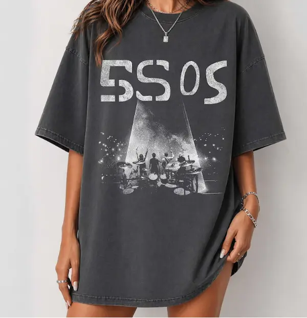 Comfort Colors 5sos Tour T-shirt, Everyone's Star Tee