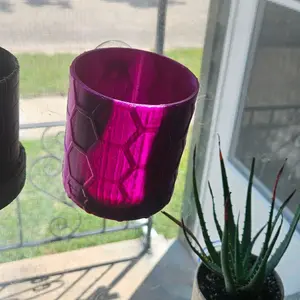 4-Inch PETG Window Suction Planter with Magnetic Drip Tray