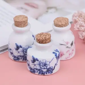 Mini Ethnic Style Ceramic Perfume Bottle, Peony Design, High Porcelain with Stopper, Decorative Ornament Accessory, Traditional