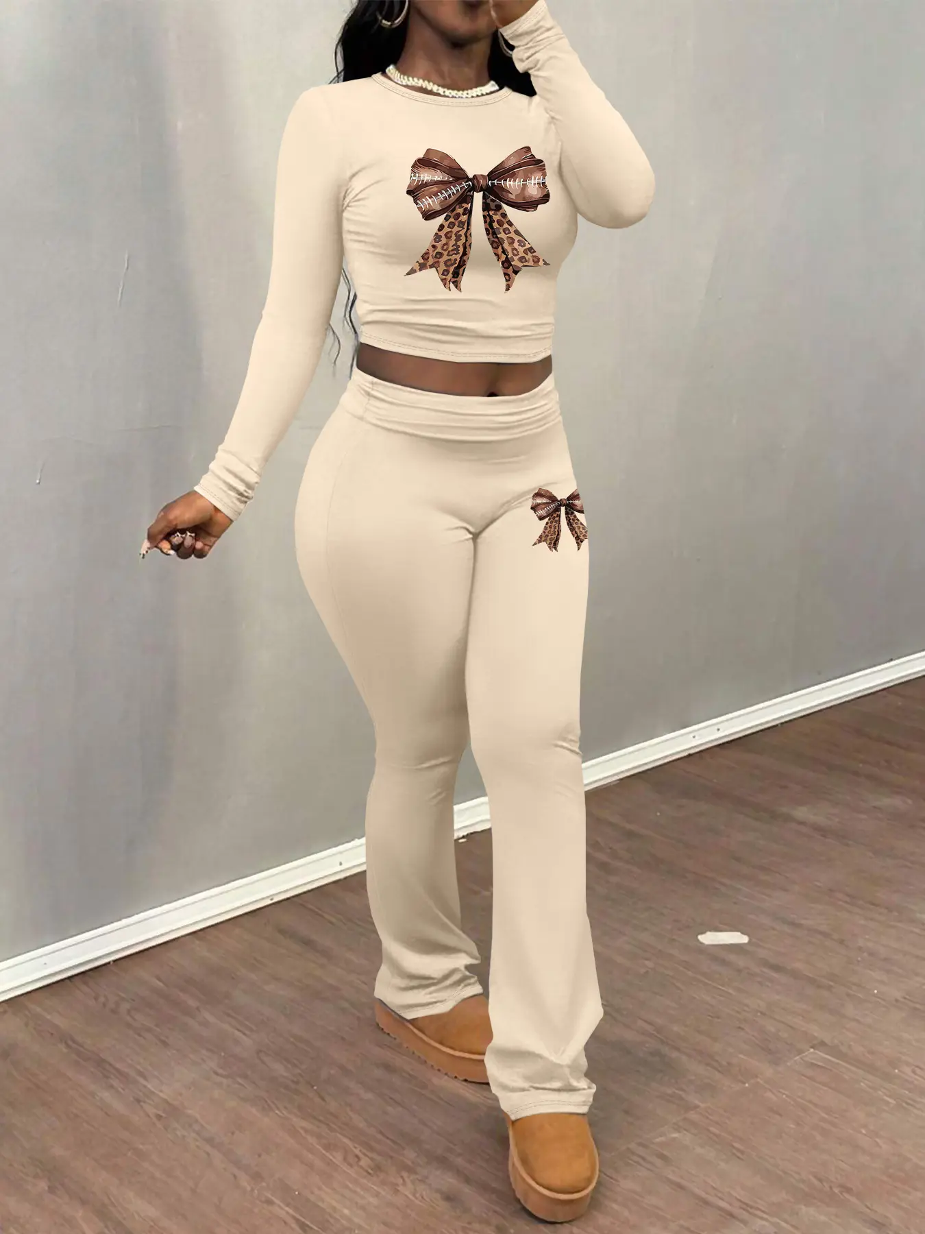 bow pattern printing Women's Letter Print Knit Cropped Top Set, Casual Style Fall & Winter, Tight-Fitting Long Sleeve Shirt + Flared Pants, Home Wear Outfit Clothes