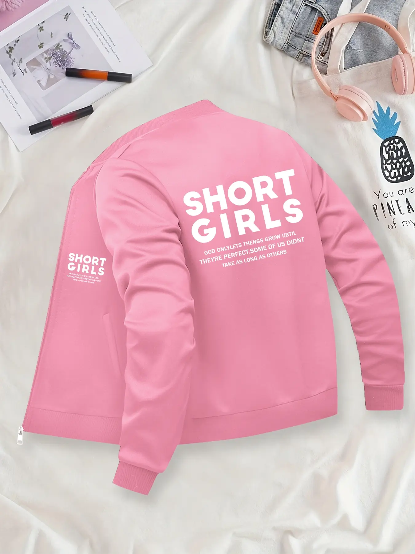 Short-Style Girl Fitted Graphic Printed Jacket, Suitable for Casual Outdoor Sports, Fashionable & Durable for All Seasons, Ideal for Daily Activities & Holiday Gifting.