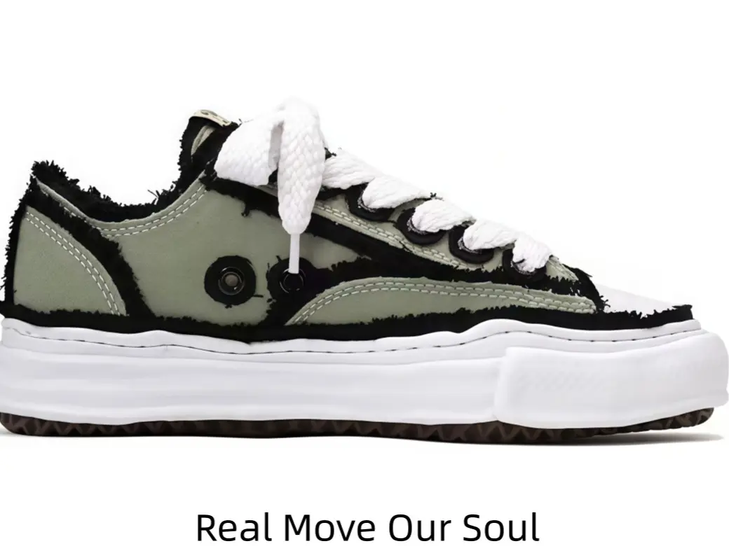 Olive Green Chunky Sole Canvas Sneakers with Distressed Finish & Iconic Melting-Style Platform for Streetwear, Casual Outings, and Daily Wear – Perfect for Trendsetters Seeking Retro Vibe & Height Boost