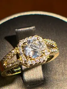 *LOVE NEXUS*    Item#00000026 European 14K Gold Plated Halo Four-Prong Setting Round-Cut White Cubic Zirconia Adjustable Fashion Ring (Center Stone 1 Carat, Ring Size 6.5 and Up)