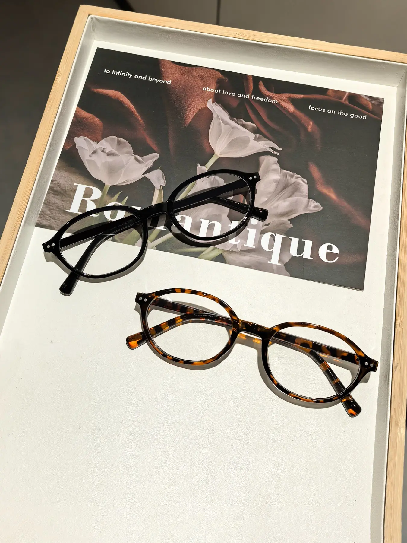 High-Quality Women's Casual Oval Frame Glasses, Lightweight Eyeglasses, Anti-Blue Light Eyewear for Daily and Workplace Use, Stylish Trendy Retro Style Accessory, Vintage Style Glasses